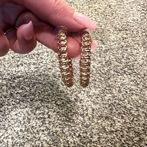 Kendra Scott Gold Hoops with looped detail